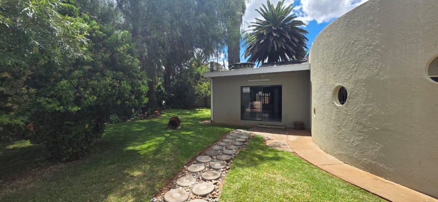 4 Bedroom Property for Sale in Flamwood North West